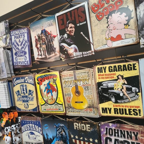 Bienvenidos Wooden Sign, Wall Decor - Picture 9 of 14